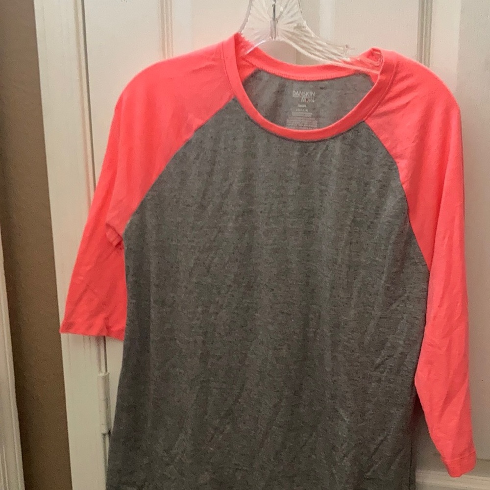 FINAL MARKDOWN Danskin now loose fit tee large